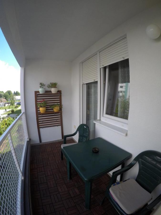Stan Na Dan "Irina" Banja Luka Apartment Ngoại thất bức ảnh