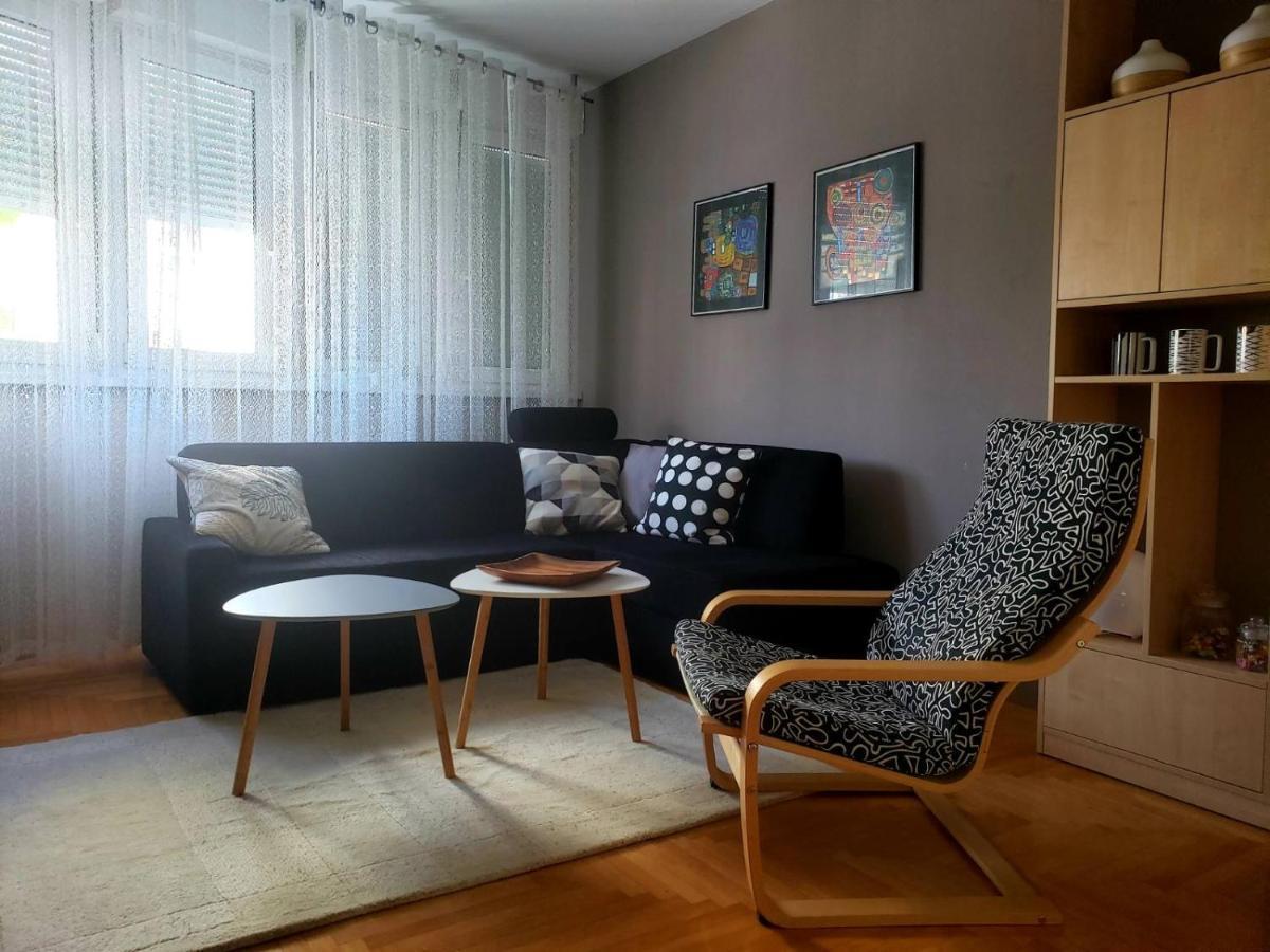 Stan Na Dan "Irina" Banja Luka Apartment Ngoại thất bức ảnh